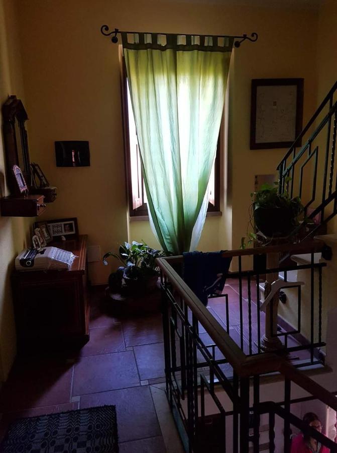 Lughera B&B Tula Buitenkant foto