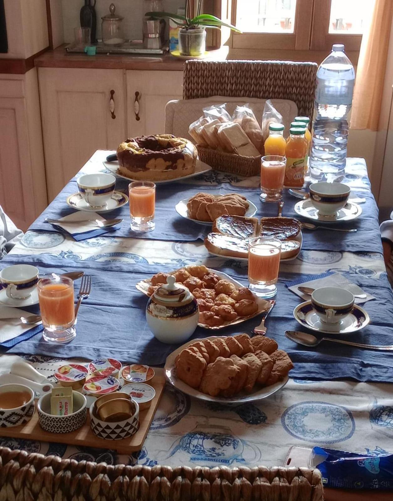 Lughera B&B Tula Buitenkant foto